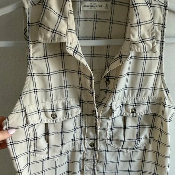 Abercrombie & Fitch Cream and Black Plaid dress - Picture 3 of 5